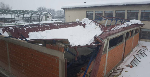 Zbog snijega zovu vojsku u pomoć