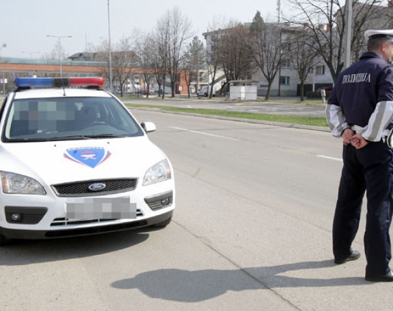 Oteli auto, pa tražili novac