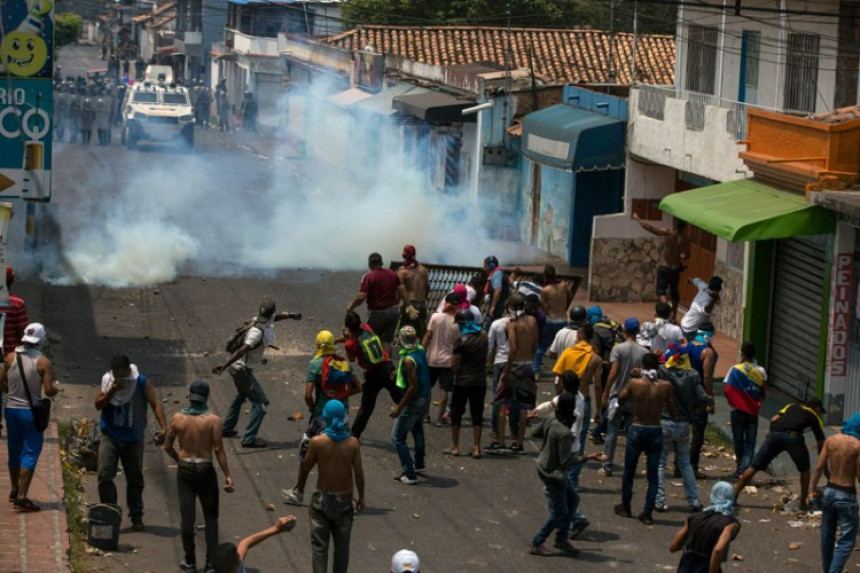 Venecuela na rubu građanskog rata  