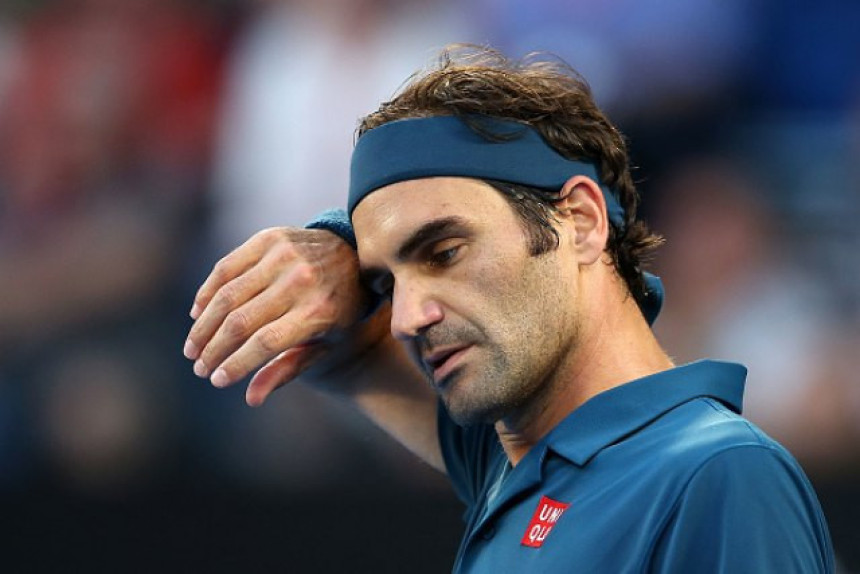 Federer na startu Dubaija protiv Kolšrajbera!