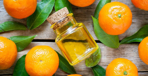Ruža i mandarina smiruju