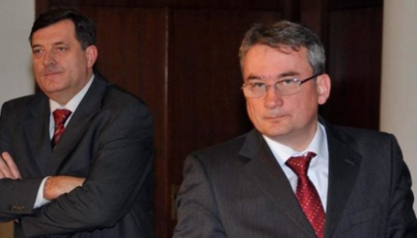 Босић нашао Додика на кривој нози