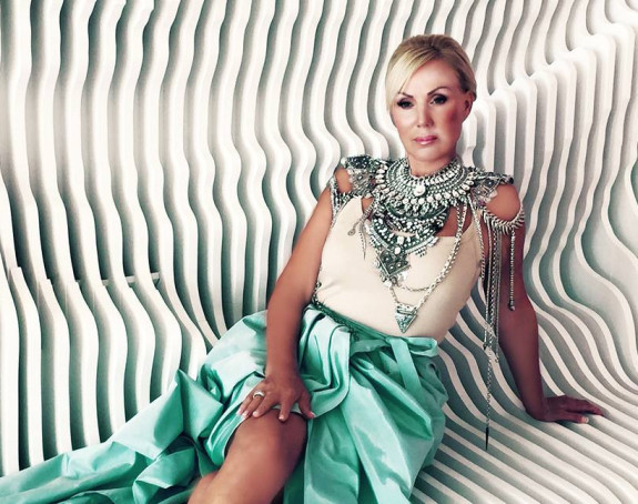 Lepa Brena napustila Srbiju i povlači se iz javnosti!