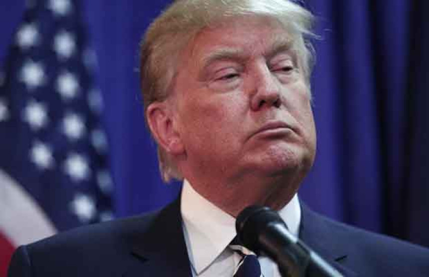 Трамп смијенио Мекмастера