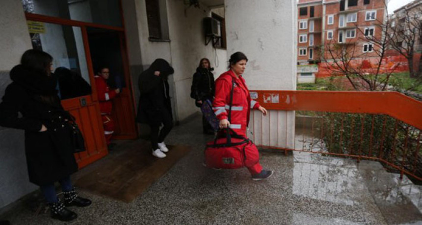 Žena i dijete zamalo u smrt