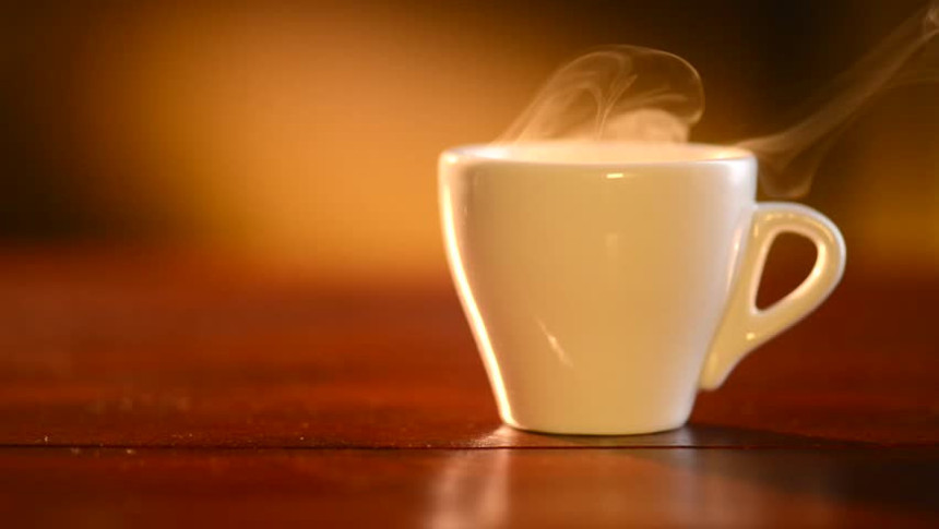 Пијете врућу кафу или чај? Можда је вријеме да мијењате ову навику