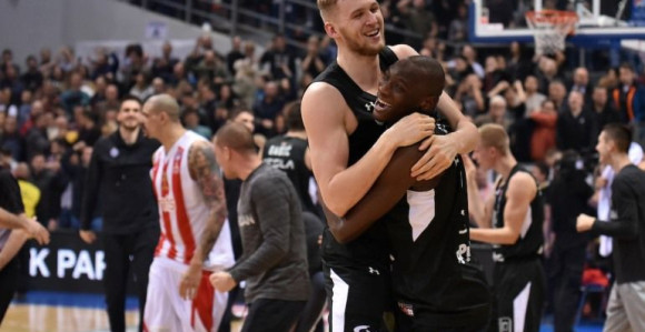 Zvezdin nezgodni zadatak - sačuvati Lendejla!