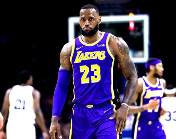 Vrijeme je da i Lebron malo odmori...