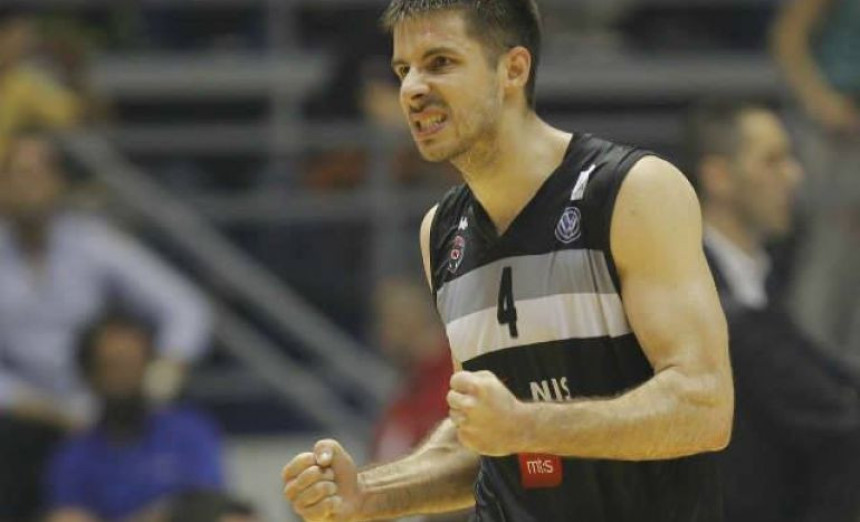 Bilo bi mi drago da odigram još sezonu u Partizanu!