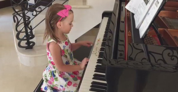 Tata joj je super teniser, ali ona obožava Noleta!