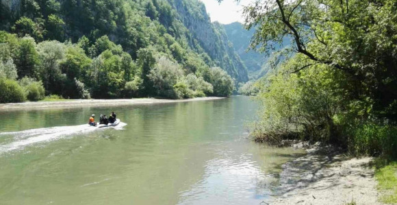 Ronioci u Vrbasu traže mladiće