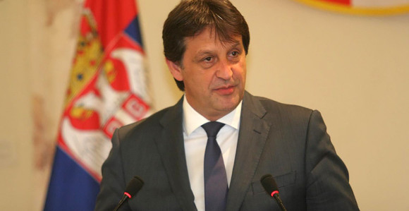 Gašić zamrznuo stranačke funkcije