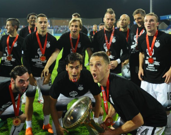 Порука црно-бијелих: Битно је скупљати трофеје!