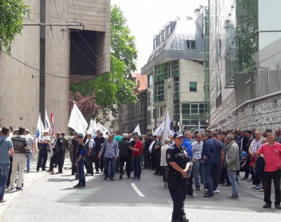 Borci blokirali centar Sarajeva
