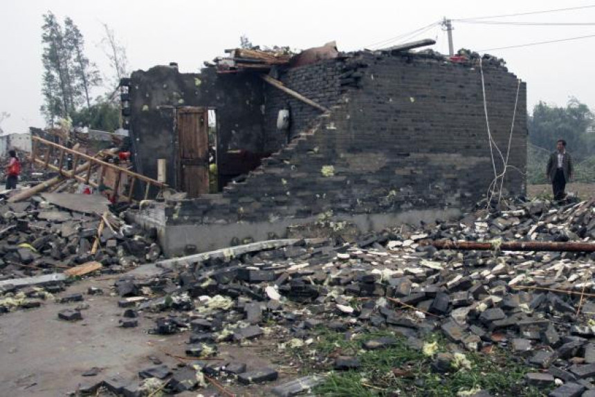 Strašna oluja sravnila dio grada, 78 mrtvih 