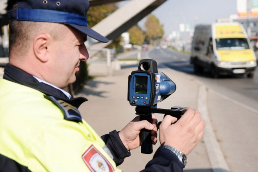 Oprez: Policija Srpske lovi brze vozače