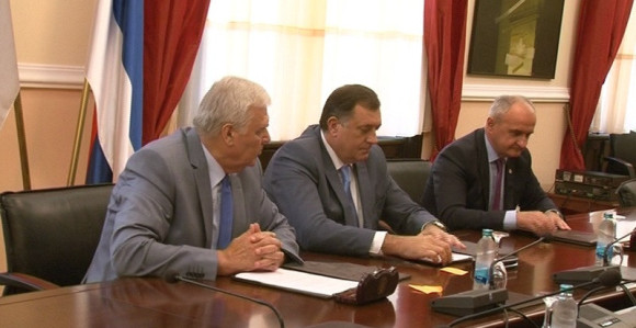 Raspodijelili opštine, na redu javni resursi