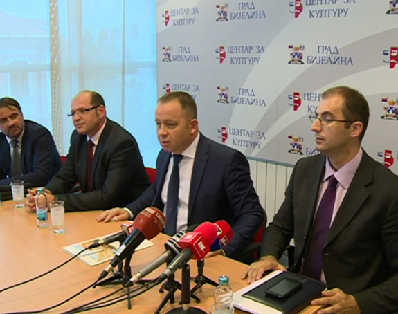 Maksimović: Tri feninga za pšenicu