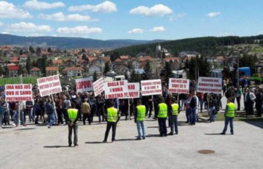 Radnici "Šuma" zakazuju štrajk