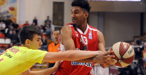 Zvezda sigurno dobija - ili Bolden ili novac!