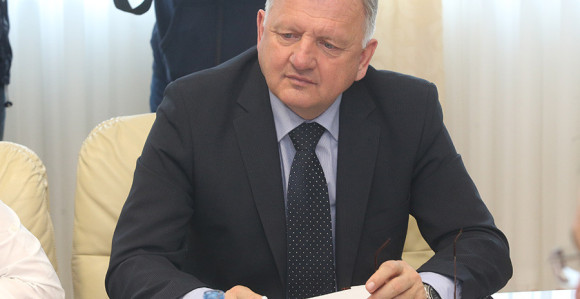 Mora doći do nekih promjena!