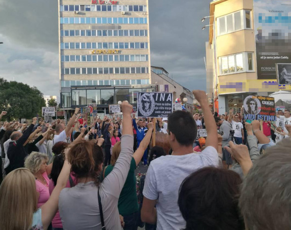 “Poslanici - stranački ili narodni”?