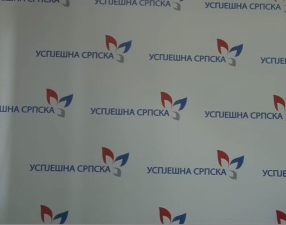 Градоначелник купи јефтине политичке поене