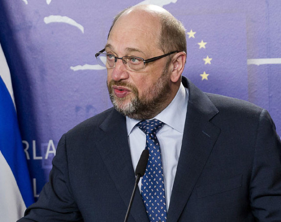 Šulc žestoko napao Merkelovu