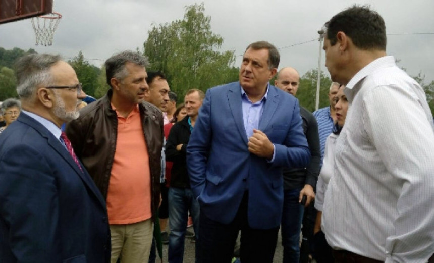 Обећана помоћ за санацију штете 