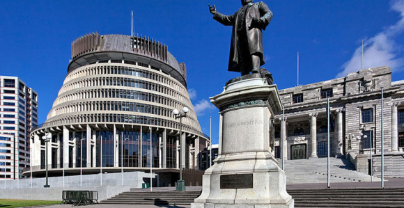 Rade četiri dana, plata za 5 dana