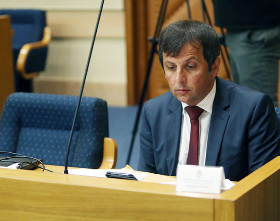 Vukanović: Dodik se okružio papcima