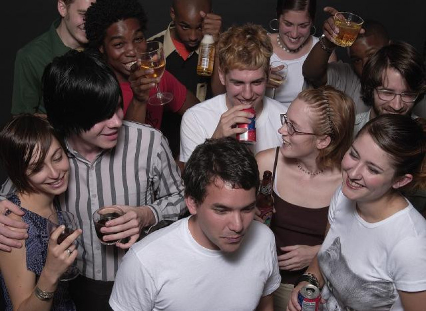 Забрана за жестока пића на студентским журкама