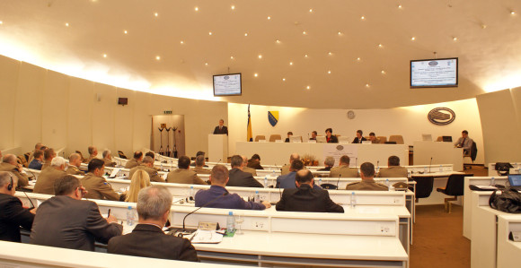 Pristojno plaćeni za solidan nerad 