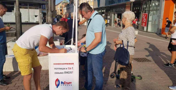 Tri poslanika podržala "ReStart"