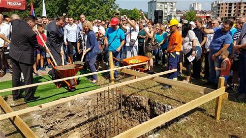 Dodik i Petrović zajedno grade 