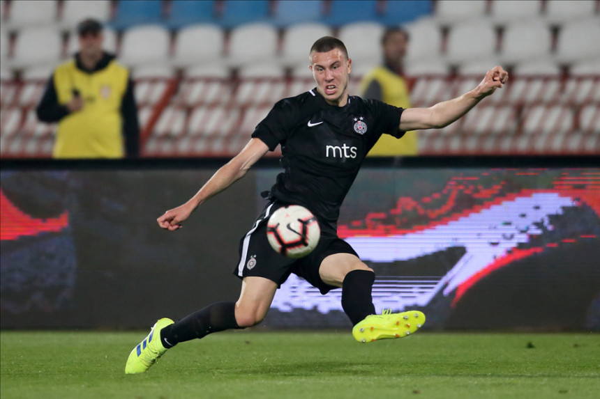 Strahinja Pavlović u Rimu: Pregled, pa potpis za Lacio!