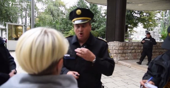 Stop napadima na novinare!