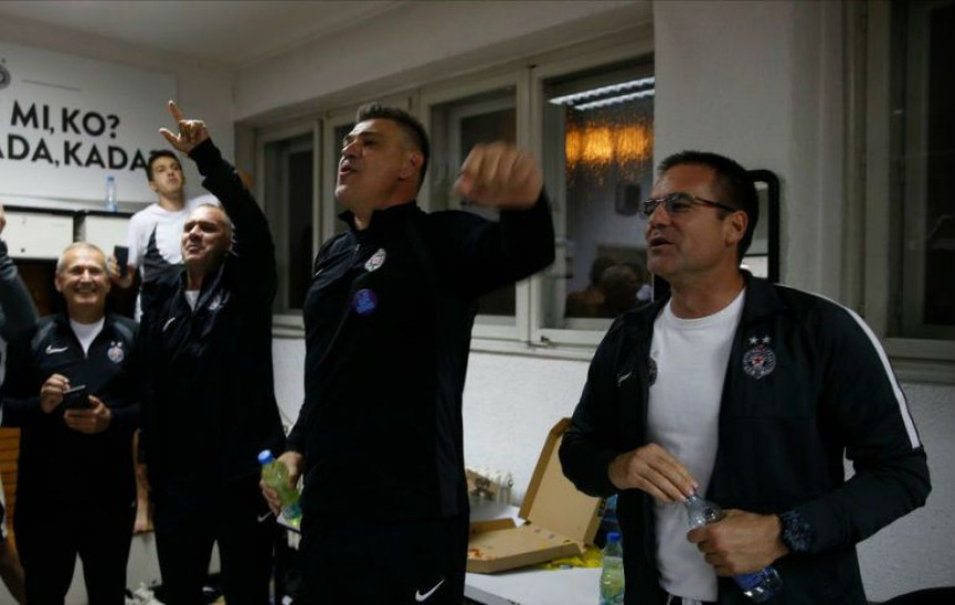 Priča: Trijumf struke i ljudi iz sijenke...