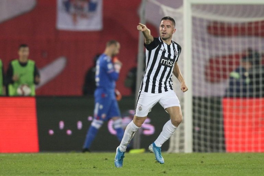 Tošić: Pitali su me kad će gol u derbiju - evo ga!