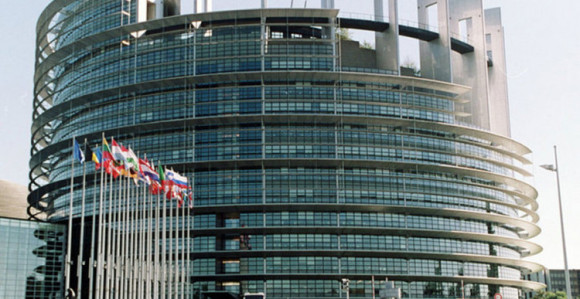 Skandal potresa parlament Evrope