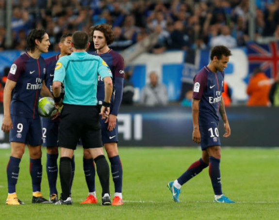 Nejmar: Gađali su me bagetima, koka-kolom...!