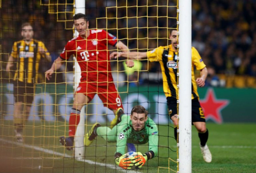 LŠ: Bajern teško slomio AEK, Valensiji samo bod u Bernu!