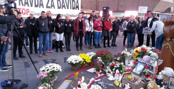 Vlast napravila privatnu državu