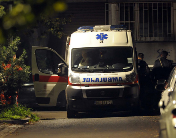 Beograd: Muža izbola u stanu