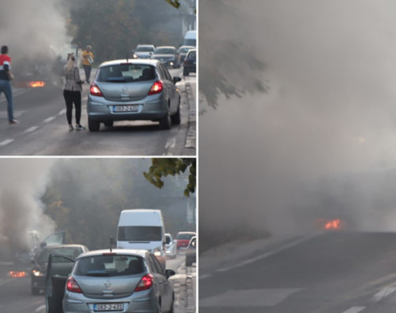 Drama na putu: Automobil planuo u vožnji kod SA