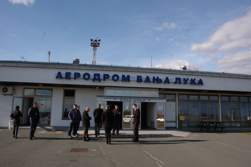 Svi aerodromi rastu, a banjalučki propada