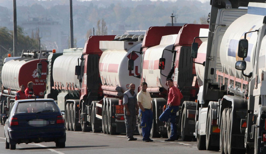 Криминалац из Инђије у ланцу нафтне преваре