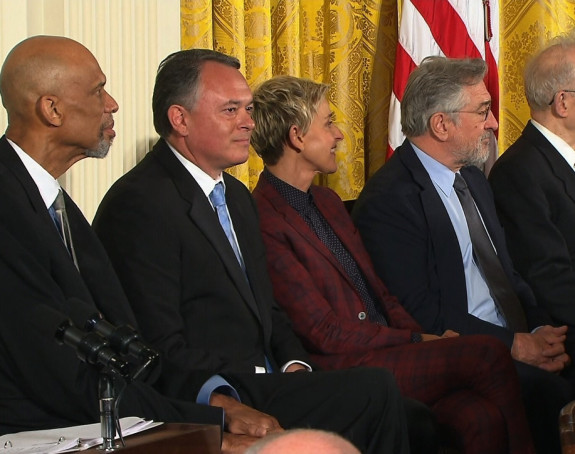 Obama odlikovao Džordana, De Nira, Henksa, Springstina.