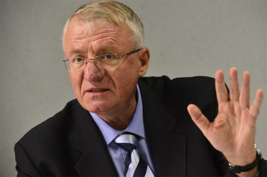Šešelj: Sud želi Mladićevu smrt