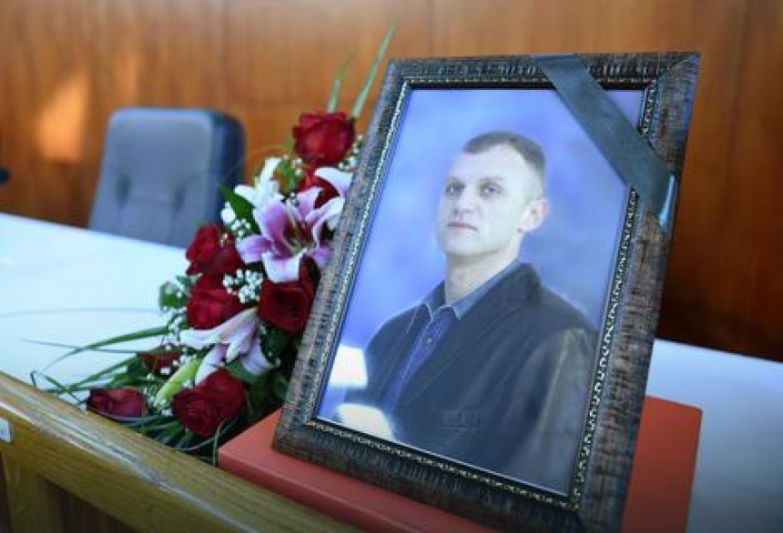 ПОСЉЕДЊИ ПОЗДРАВ ЛЕГЕНДИ...!